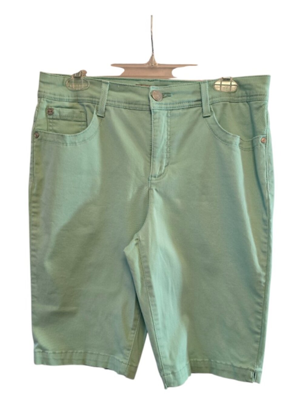 NINE WEST VINTAGE AMERICA GREEN BERMUDA SHORTS SIZE 10 COTTON BLEND